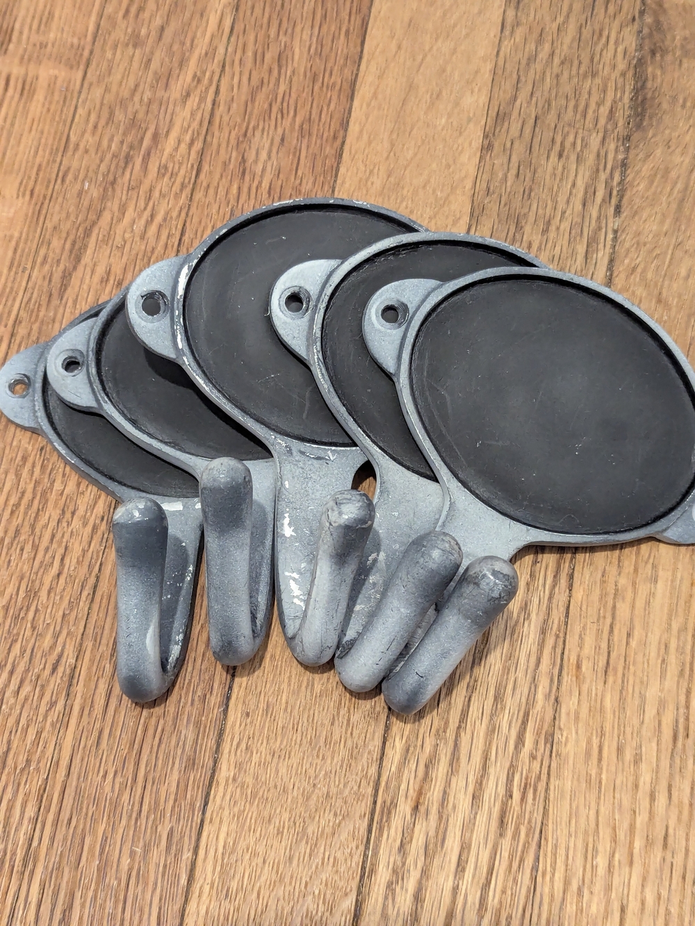 Metal Wall Hook Set with Mini Chalkboard Ovals